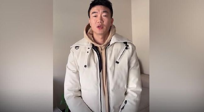 野外吮她的花蒂高h在线观看