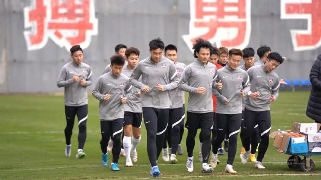 伊人久久大香线蕉综合热线