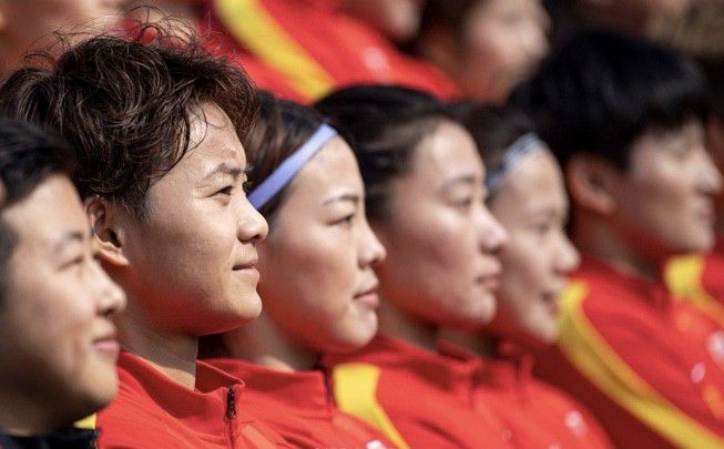 男人舔女人逼的视频